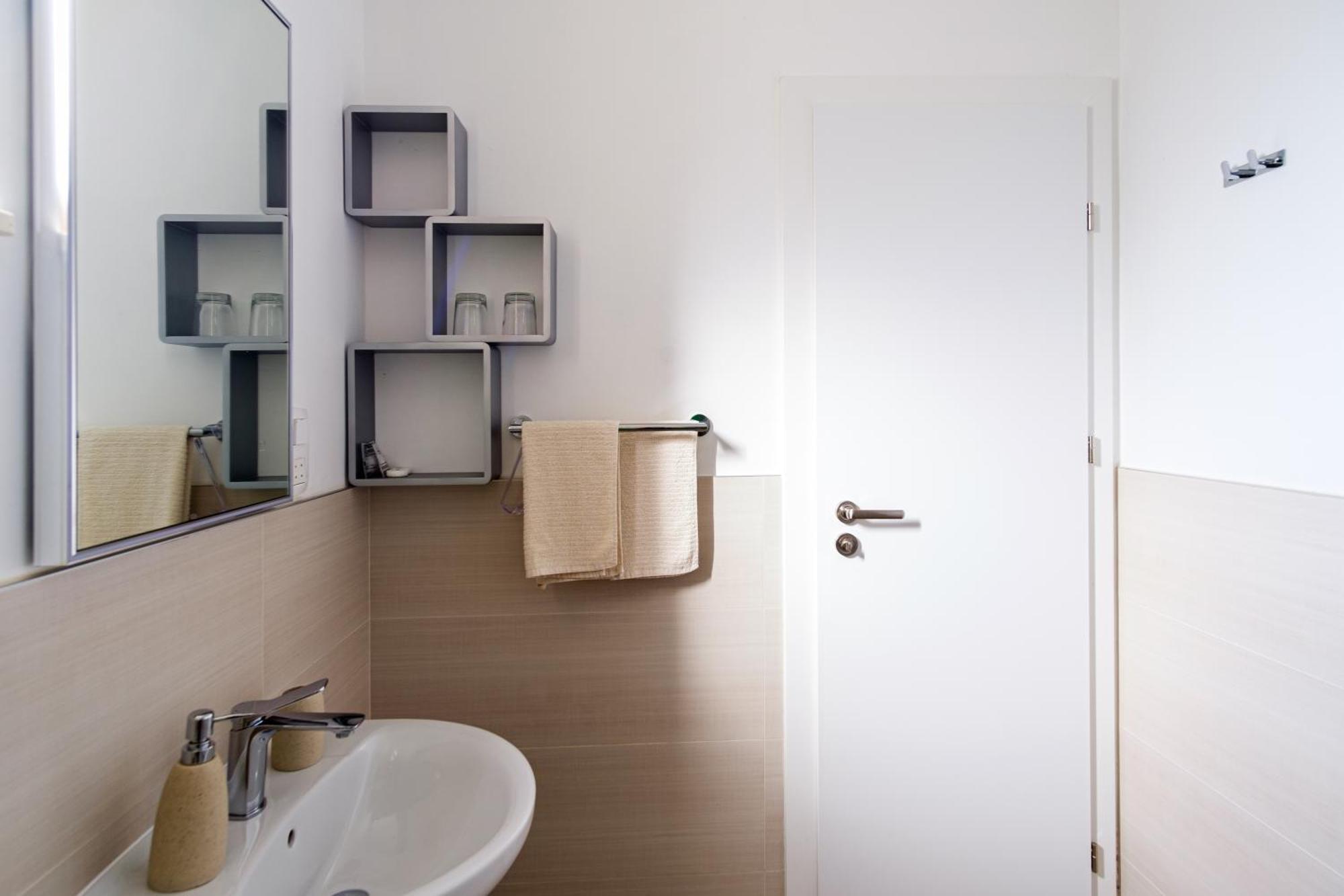 Apartments Grape Pirovac Kültér fotó