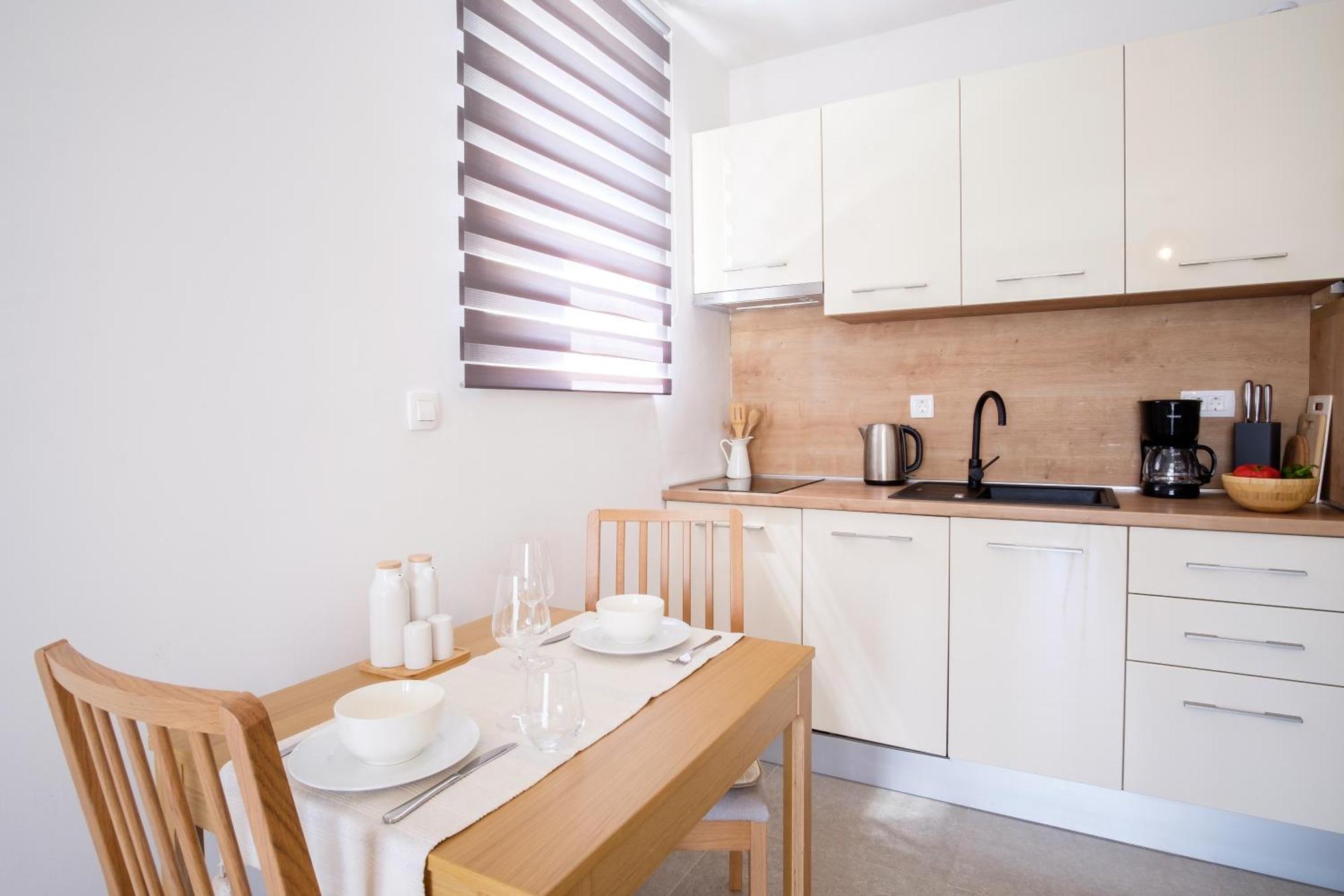 Apartments Grape Pirovac Kültér fotó